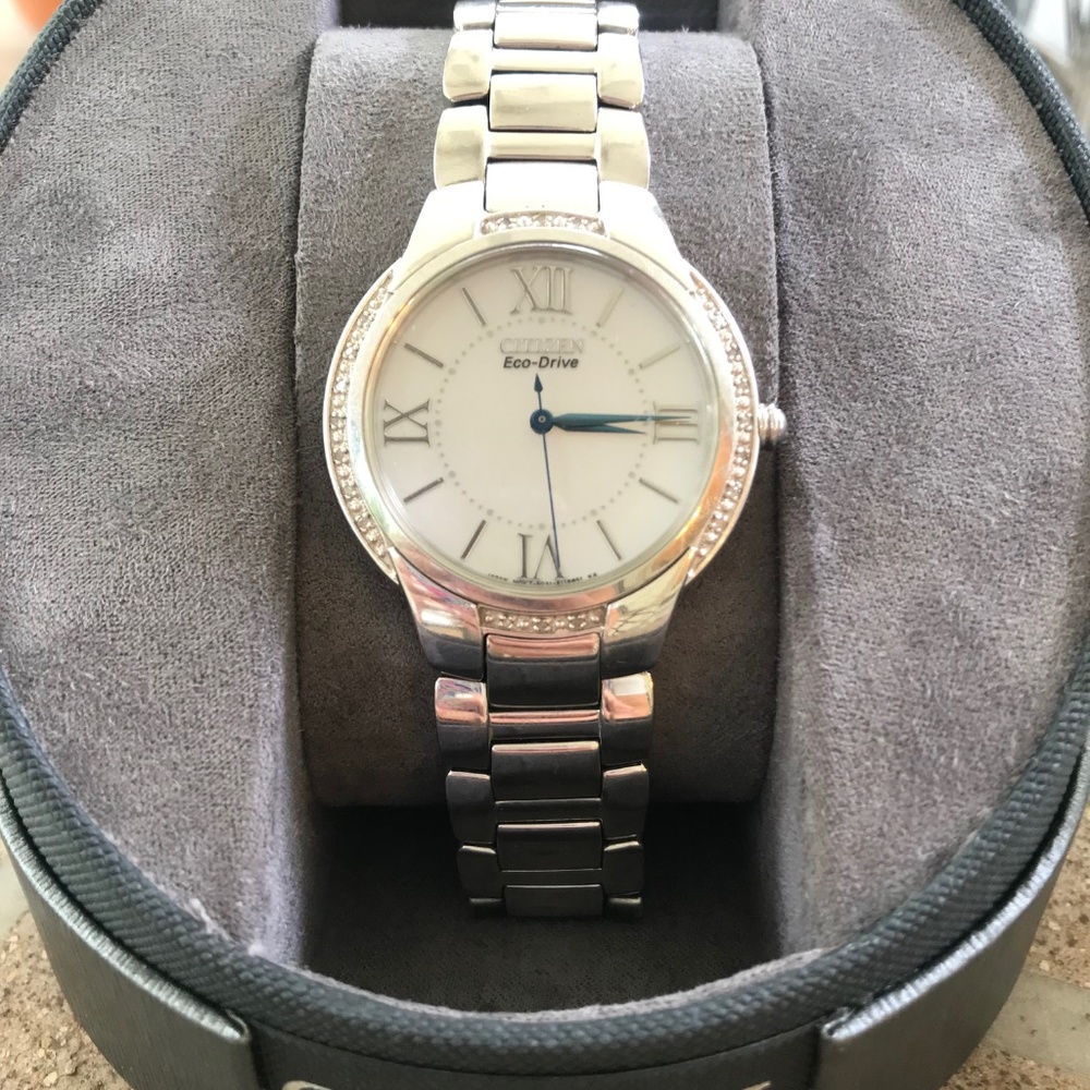 *MAKE OFFER!!* Citizen Ciena Eco-drive Watch